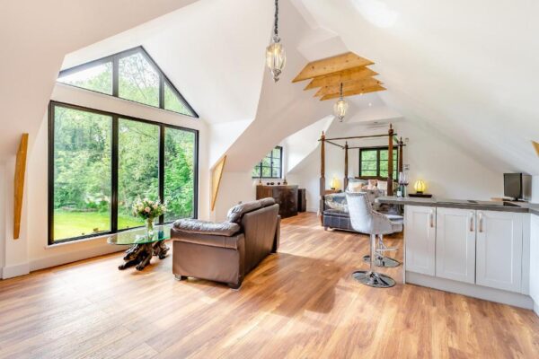 Foxton Barn and Lodge